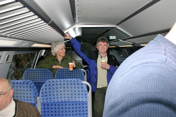 x8960.jpg